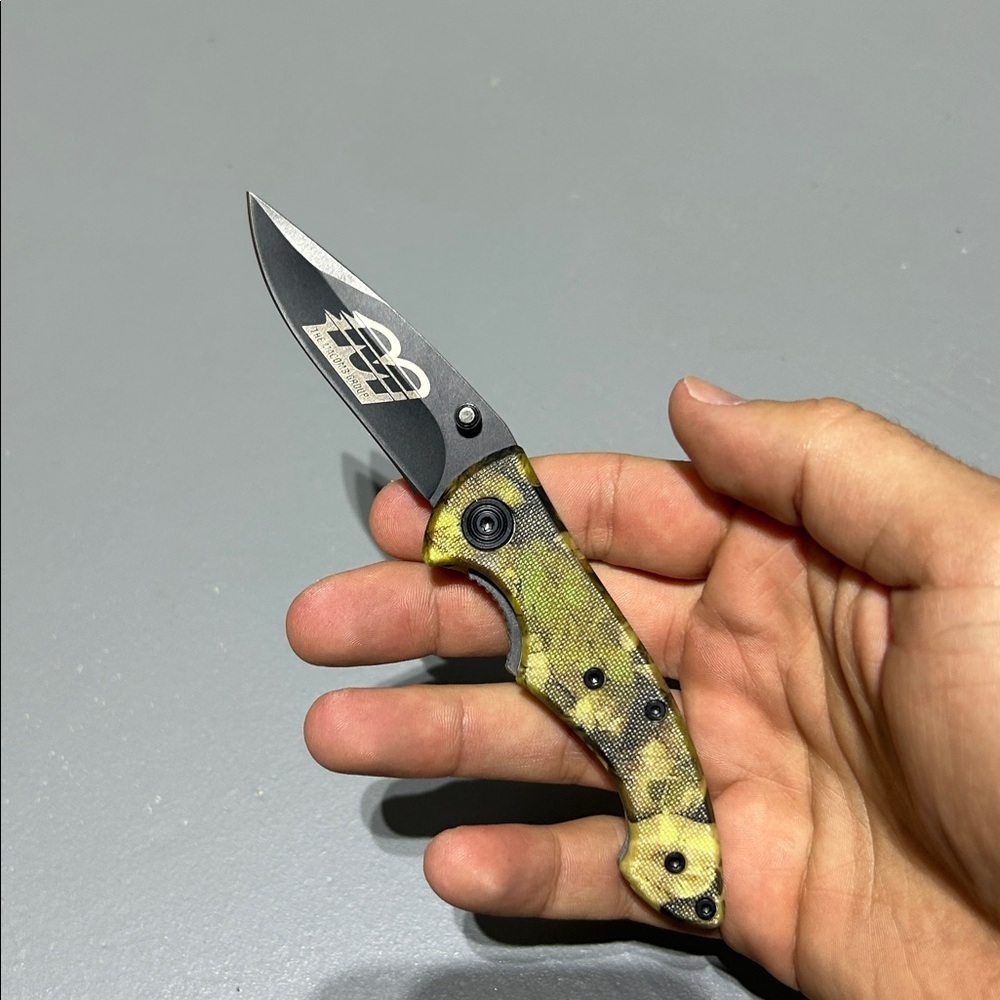 Cedar Creek Outdoors Camouflage Folding Knife - Picture 8 of 9